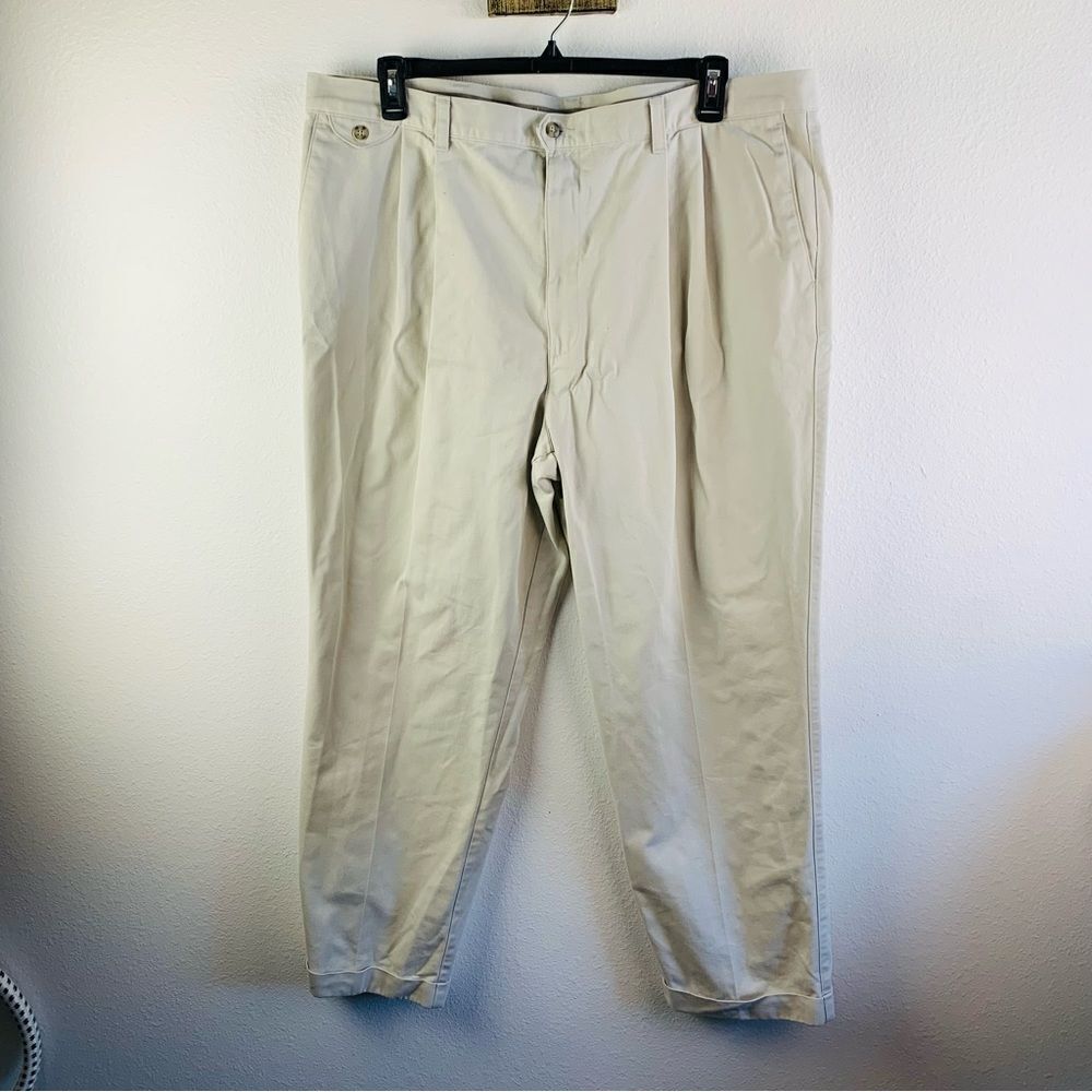 Dockers No Wrinkle Loose Fit Cuffed Khaki Pants‎